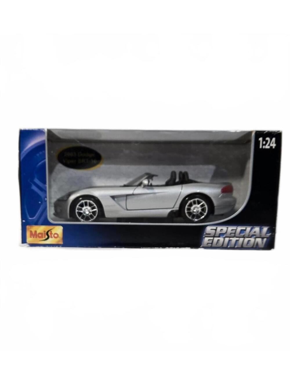 Maisto Special Edition 1:24 Scale 2003 Dodge Viper SRT-10 Convertible / Silver